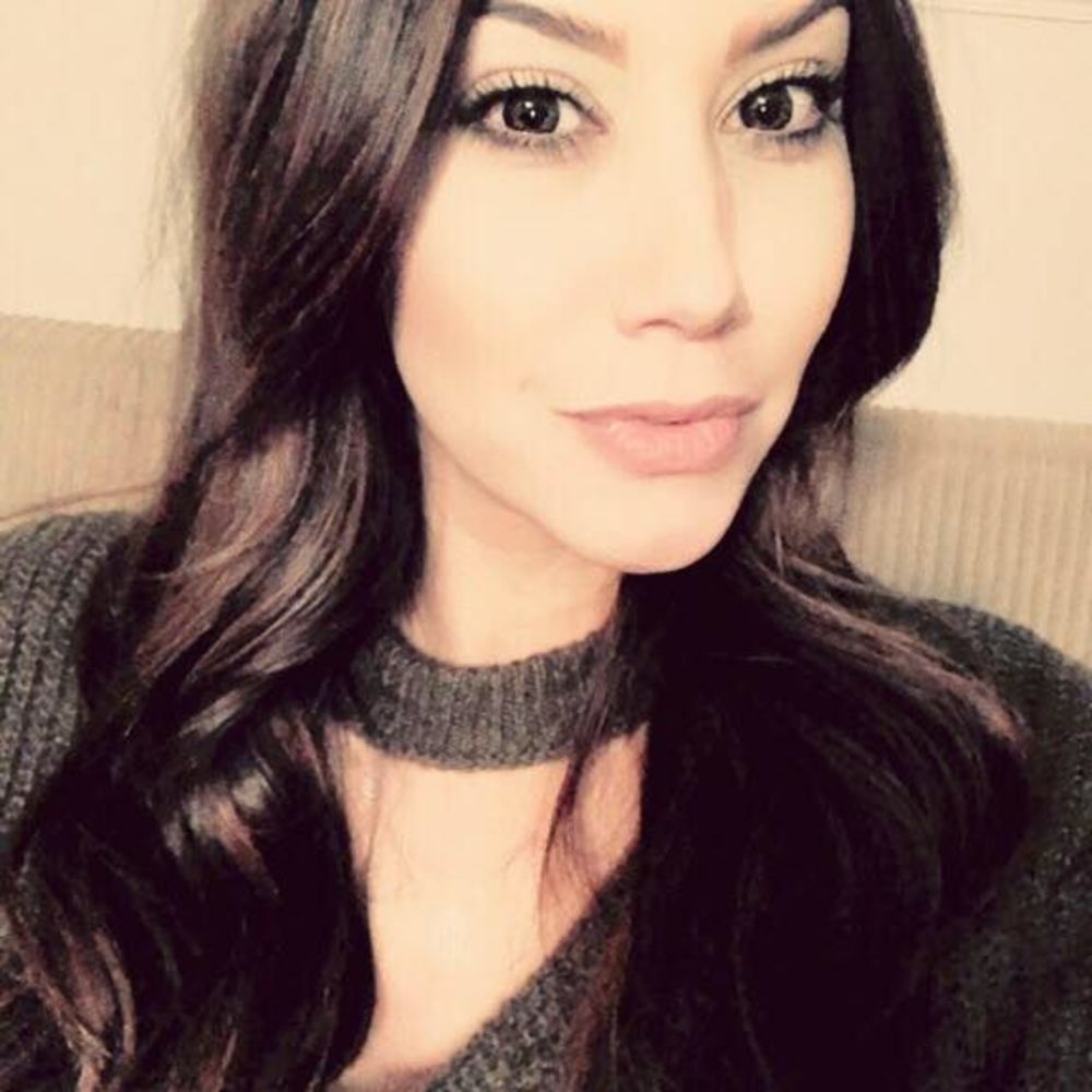 Meet your Posher, Iliana